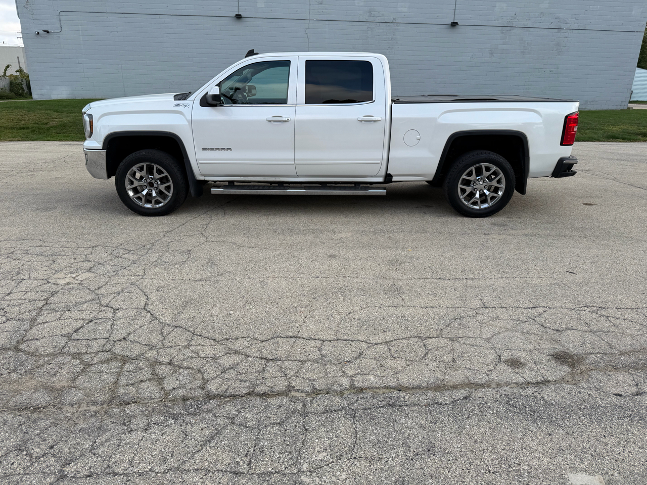 2016 Gmc Sierra 1500 SLE photo 4