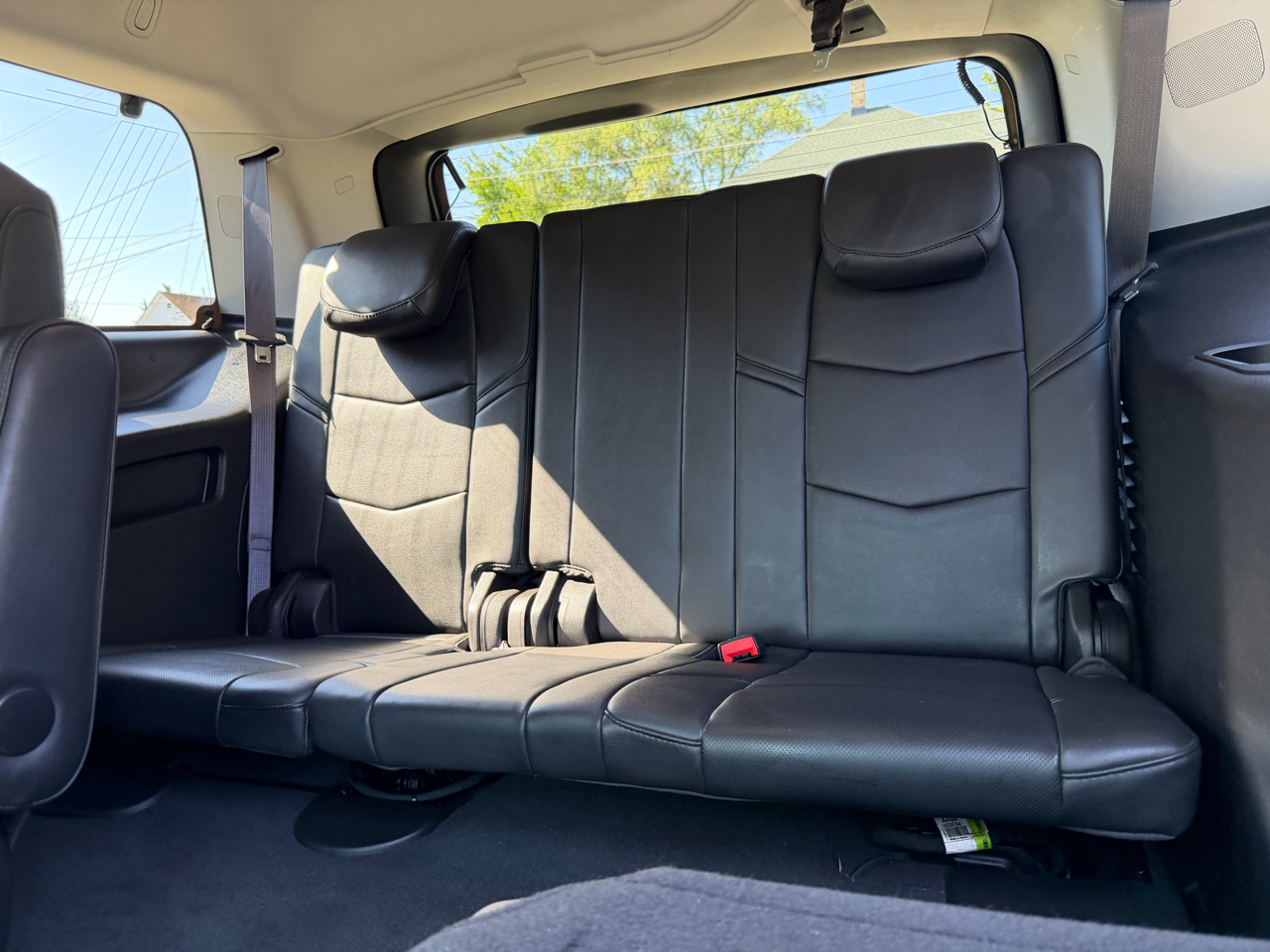 2016 Cadillac Escalade Luxury photo 7