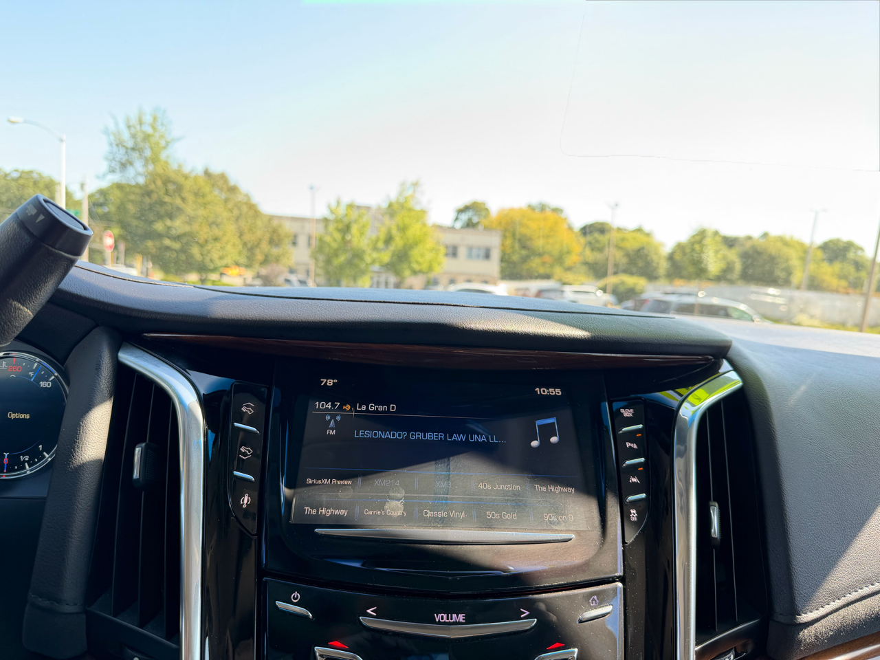 2016 Cadillac Escalade Luxury photo 11