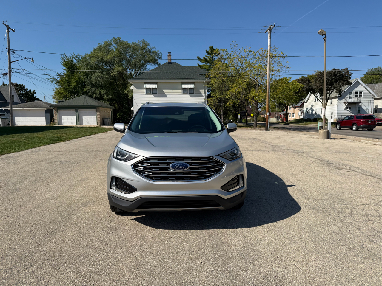 2019 Ford Edge SEL photo 2