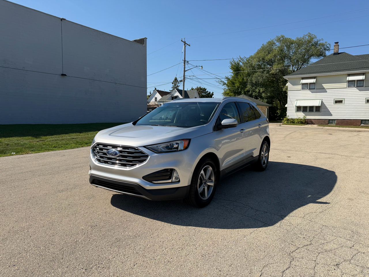 2019 Ford Edge SEL photo 3