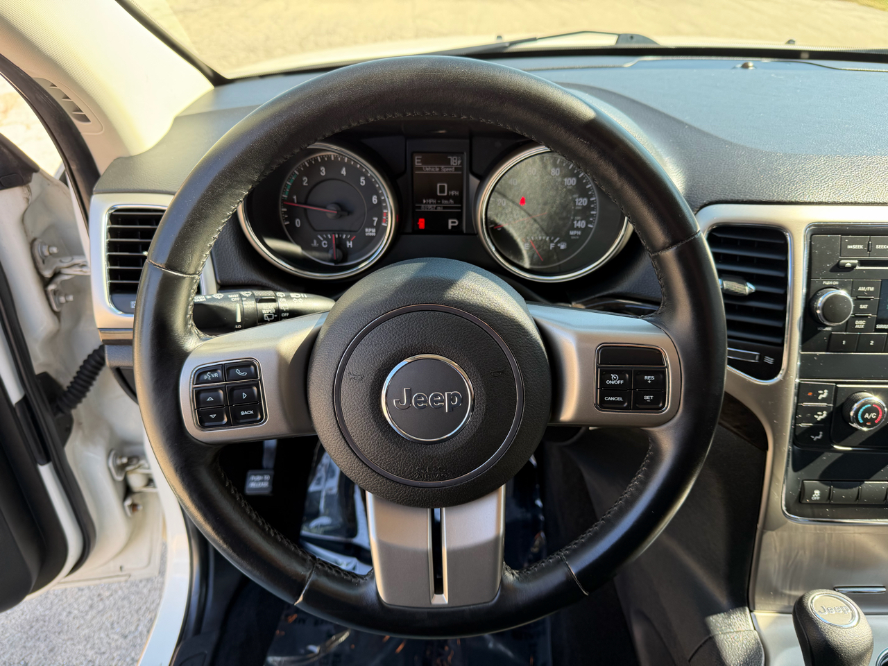 2012 Jeep Grand Cherokee Laredo photo 10