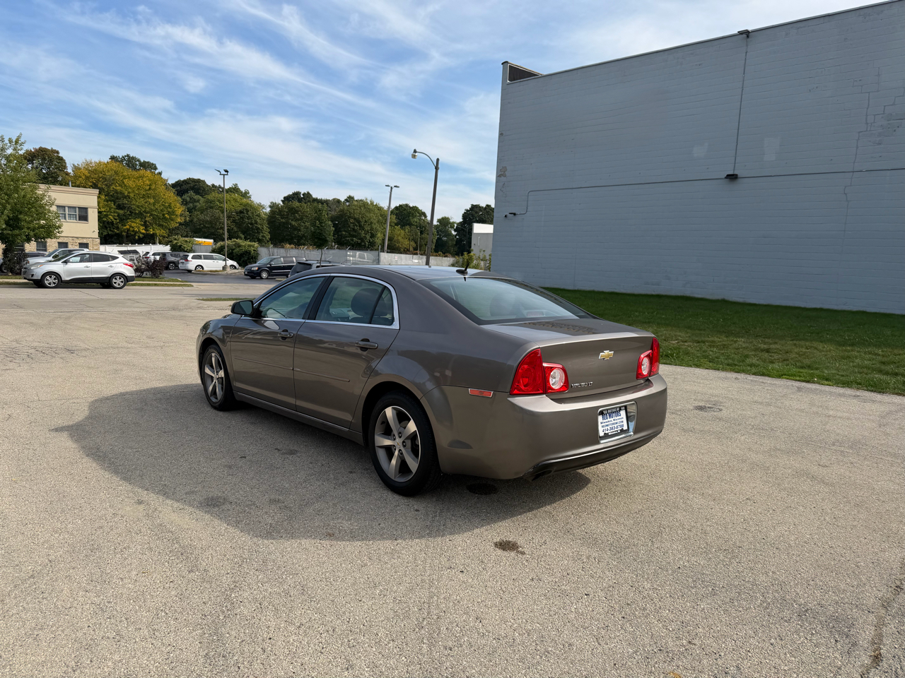 2011 Chevrolet Malibu 1LT photo 3