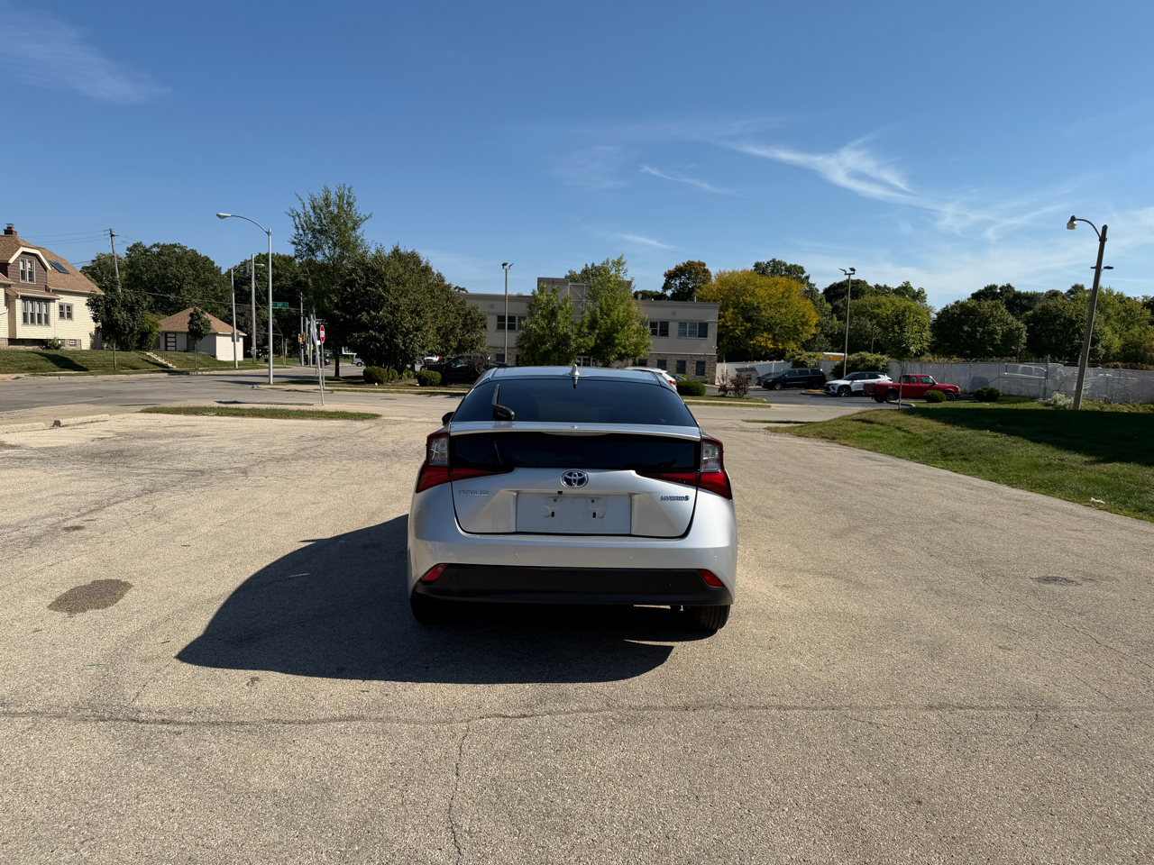 2021 Toyota Prius LE photo 4