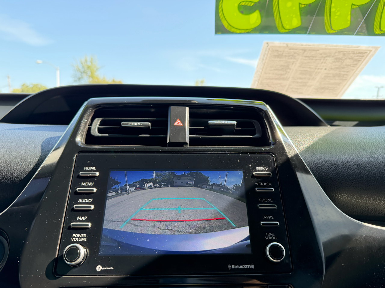 2021 Toyota Prius LE photo 11