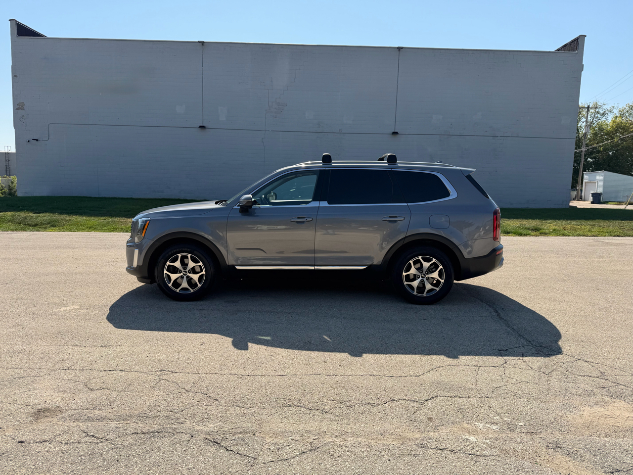 2020 Kia Telluride EX photo 2