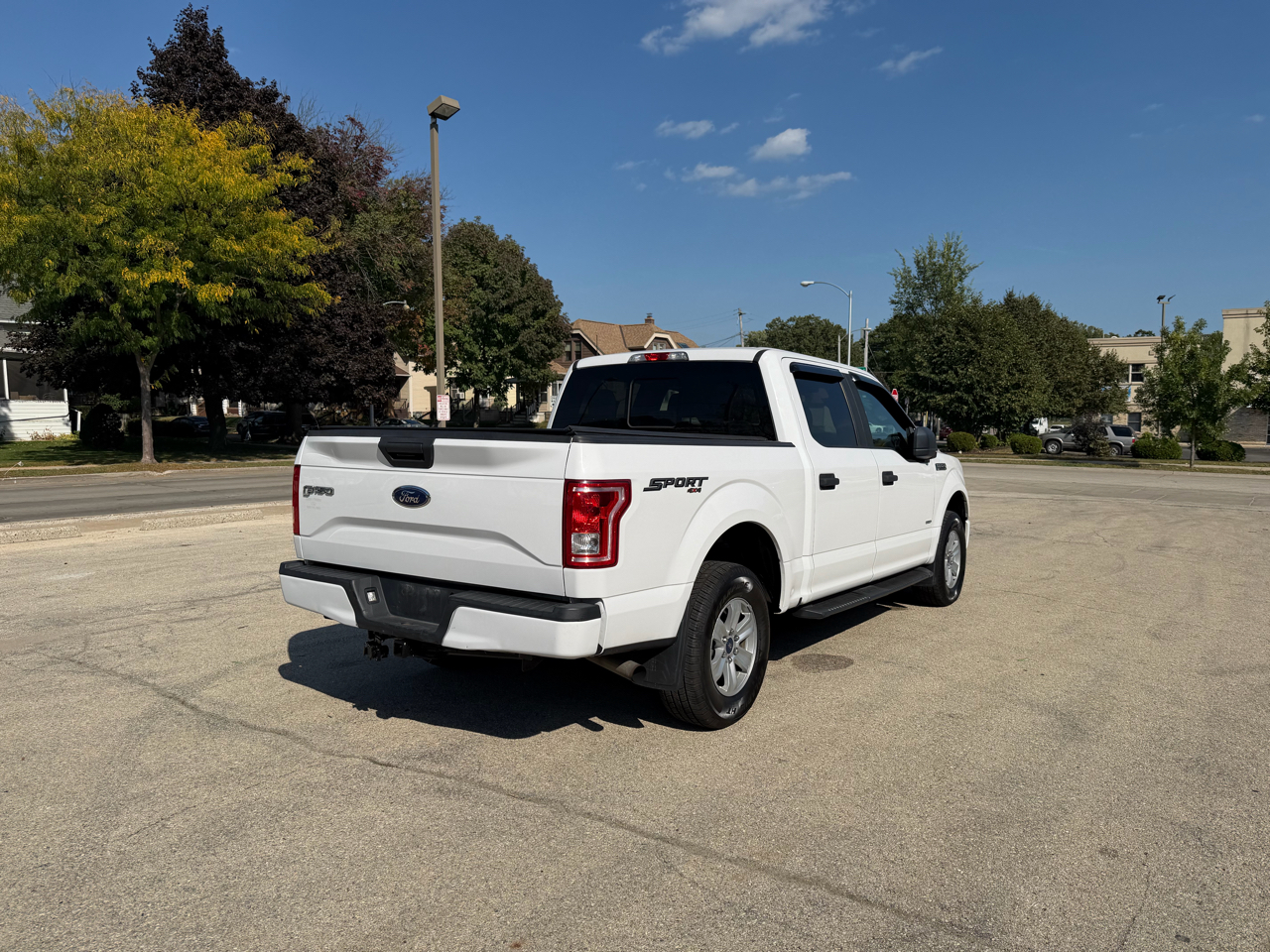Ford F-150 XL SuperCrew 5.5-ft. Bed 4WD 2015