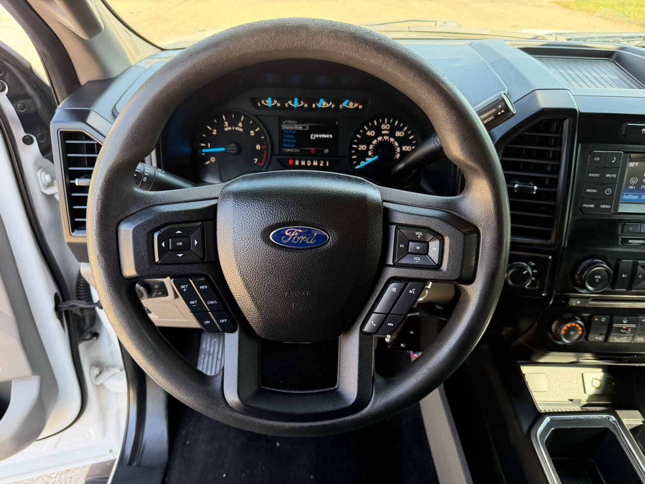 Ford F-150 XL SuperCrew 5.5-ft. Bed 4WD 2015