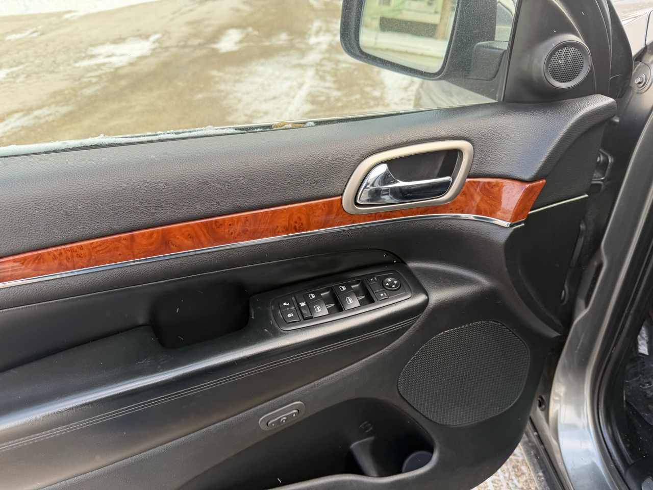 Jeep Grand Cherokee Limited 4WD 2011