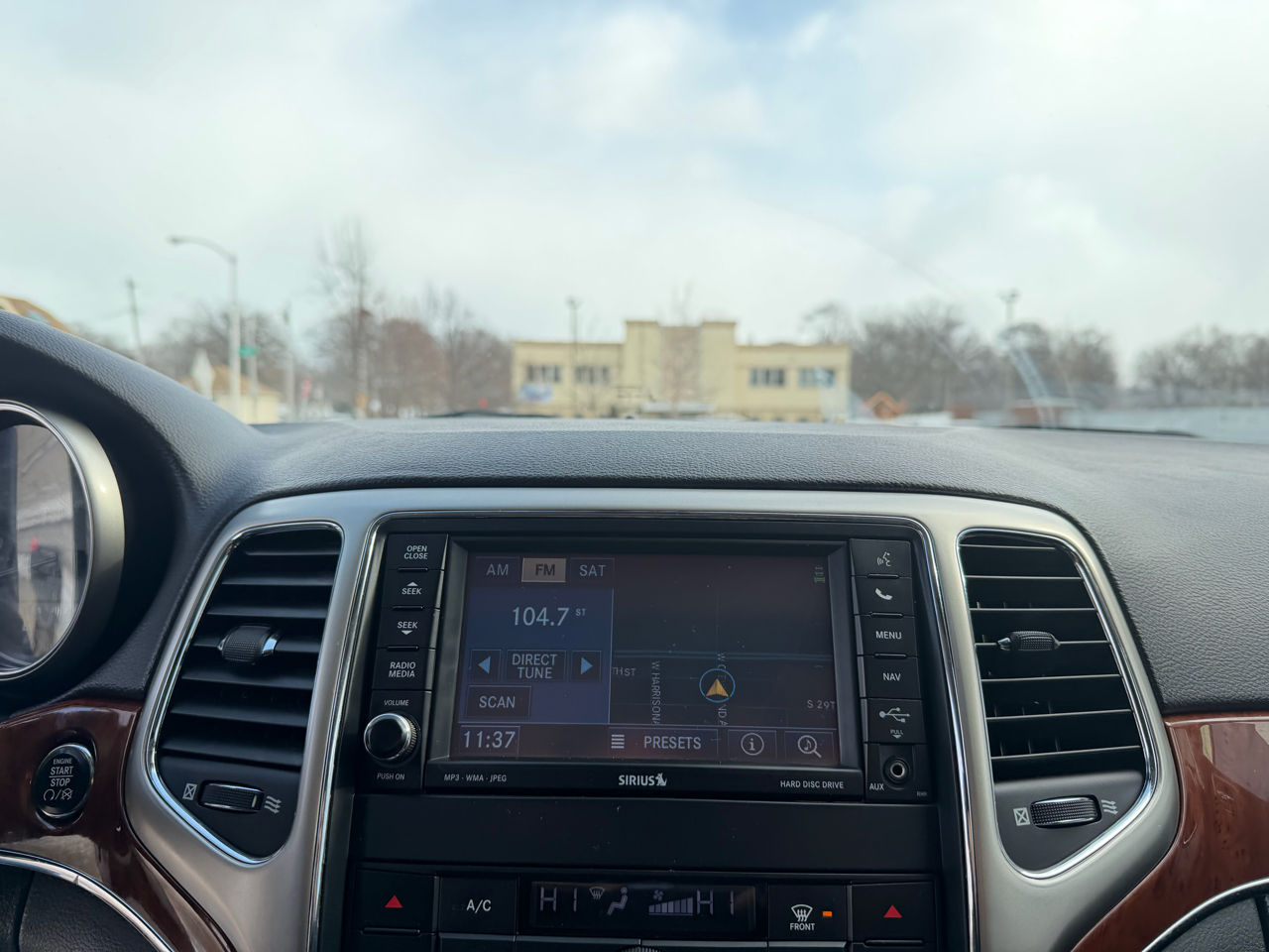 Jeep Grand Cherokee Limited 4WD 2011