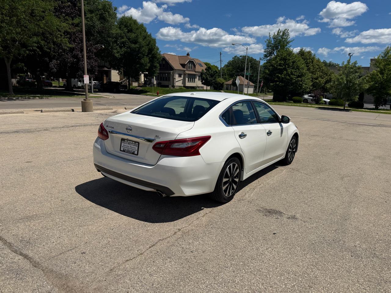 Nissan Altima 2.5 SV 2018