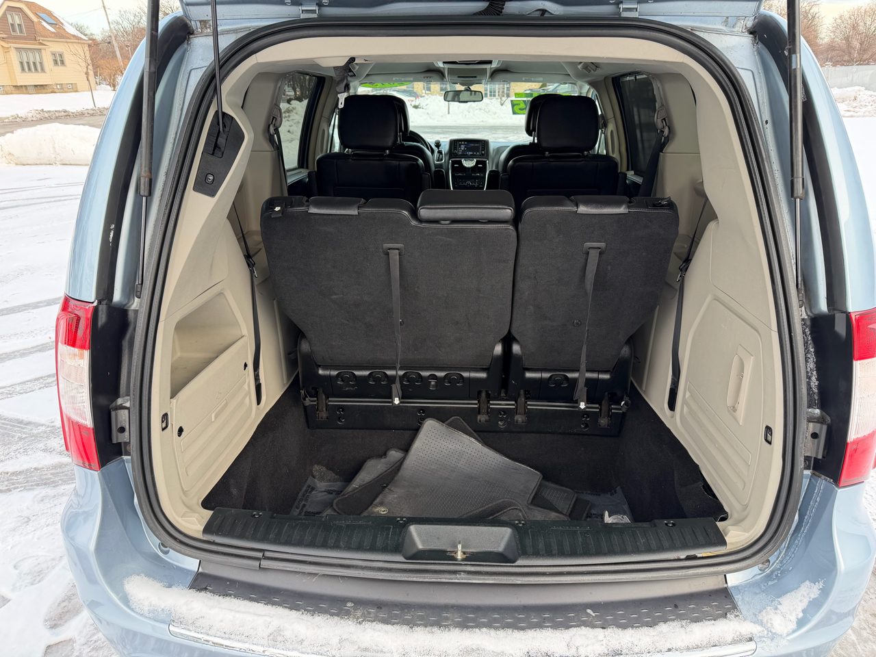 Chrysler Town & Country Touring 2013