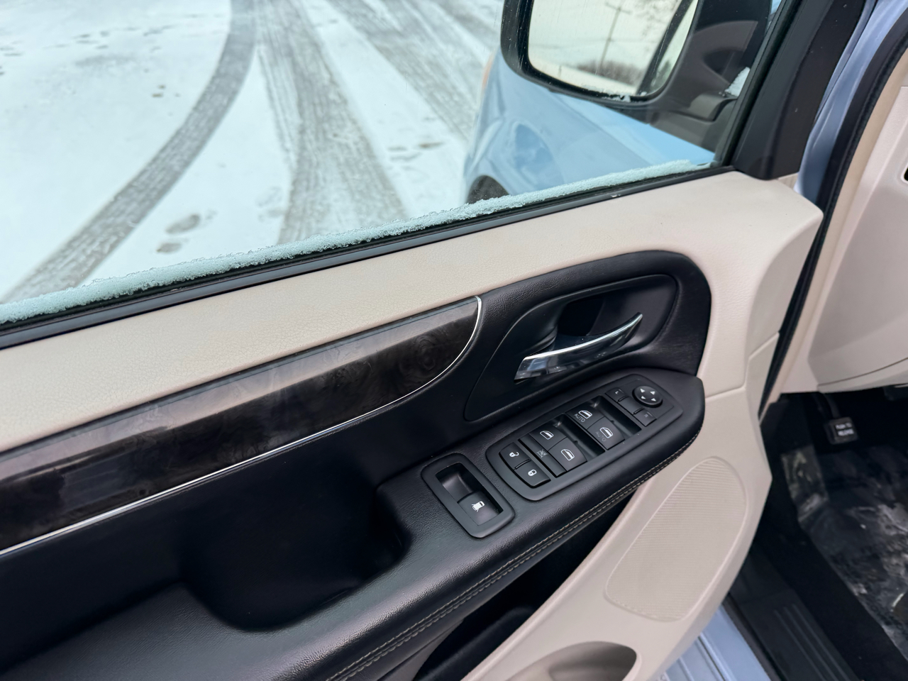 Chrysler Town & Country Touring 2013