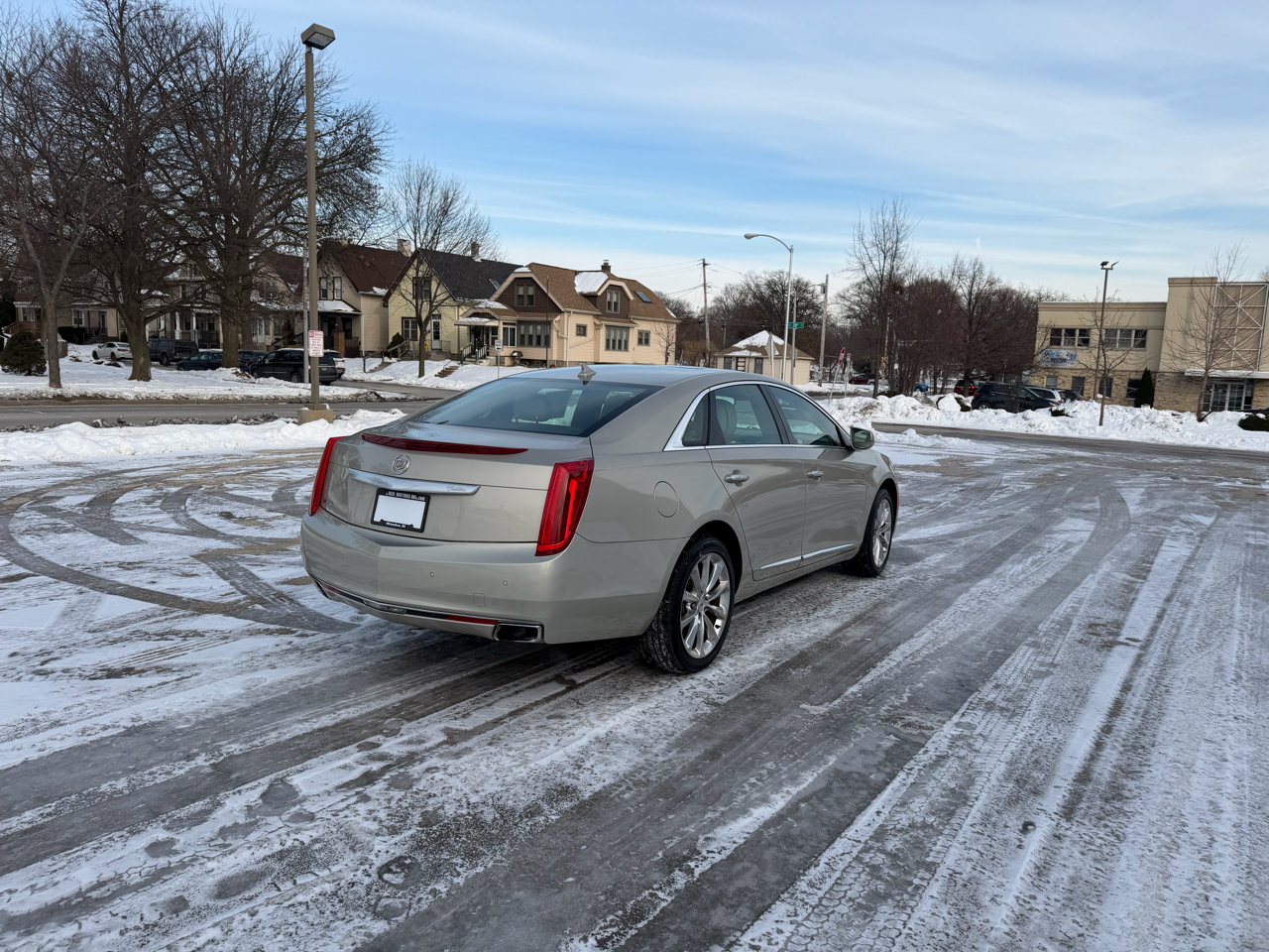 Cadillac XTS Premium 2013