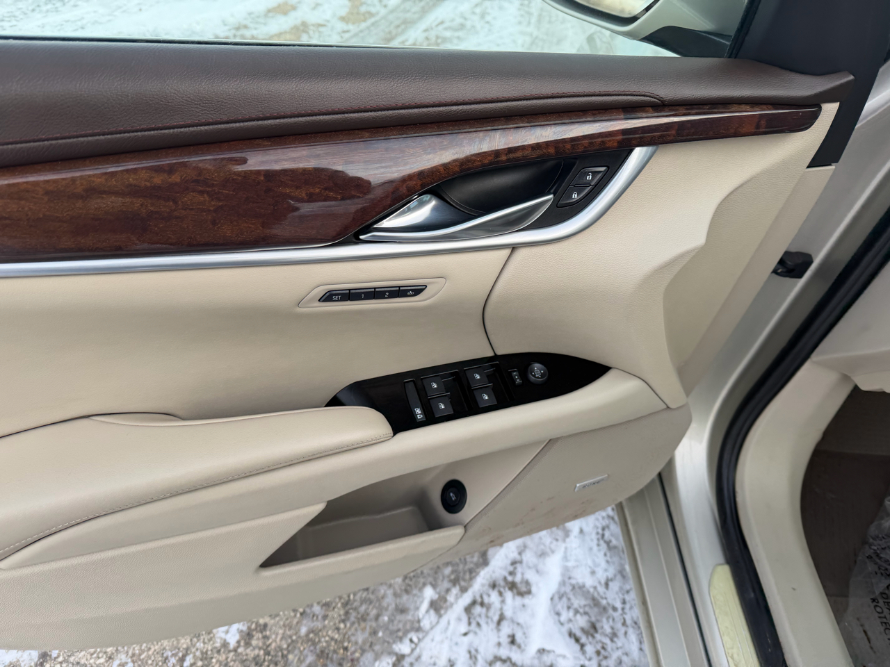 Cadillac XTS Premium 2013