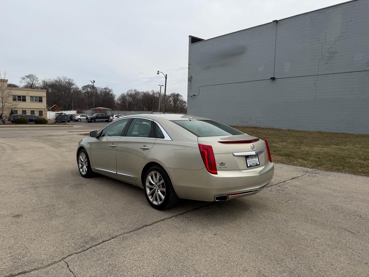 Cadillac XTS Premium 2013