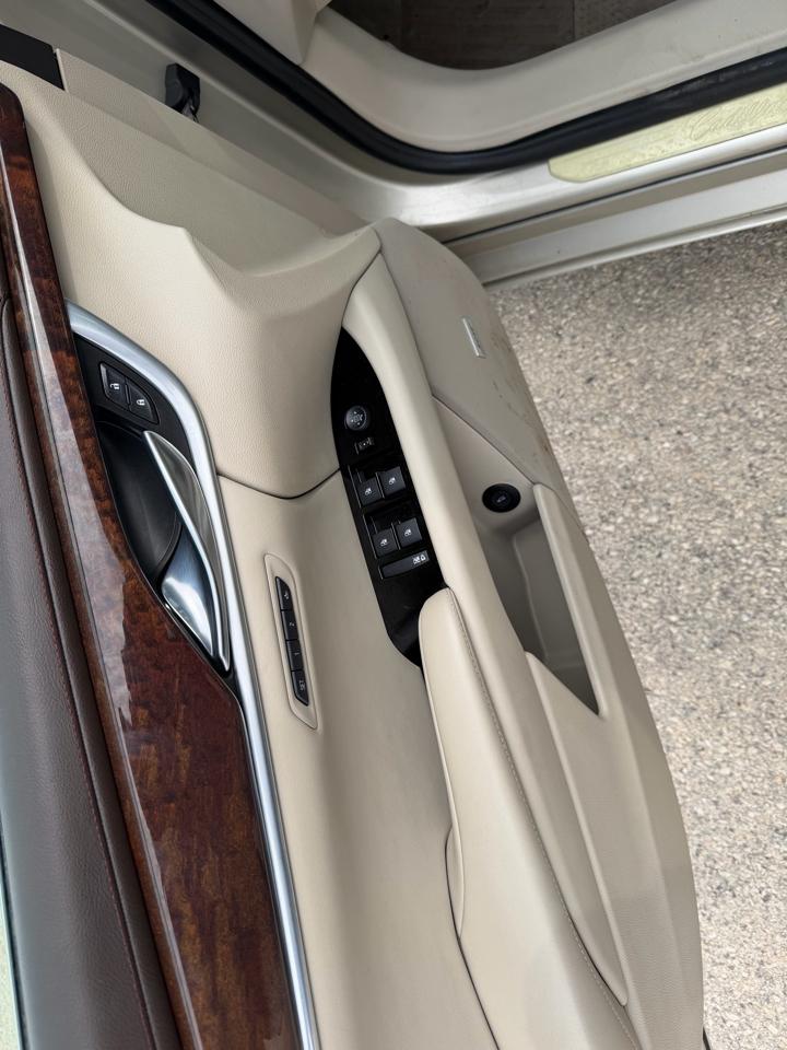 Cadillac XTS Premium 2013