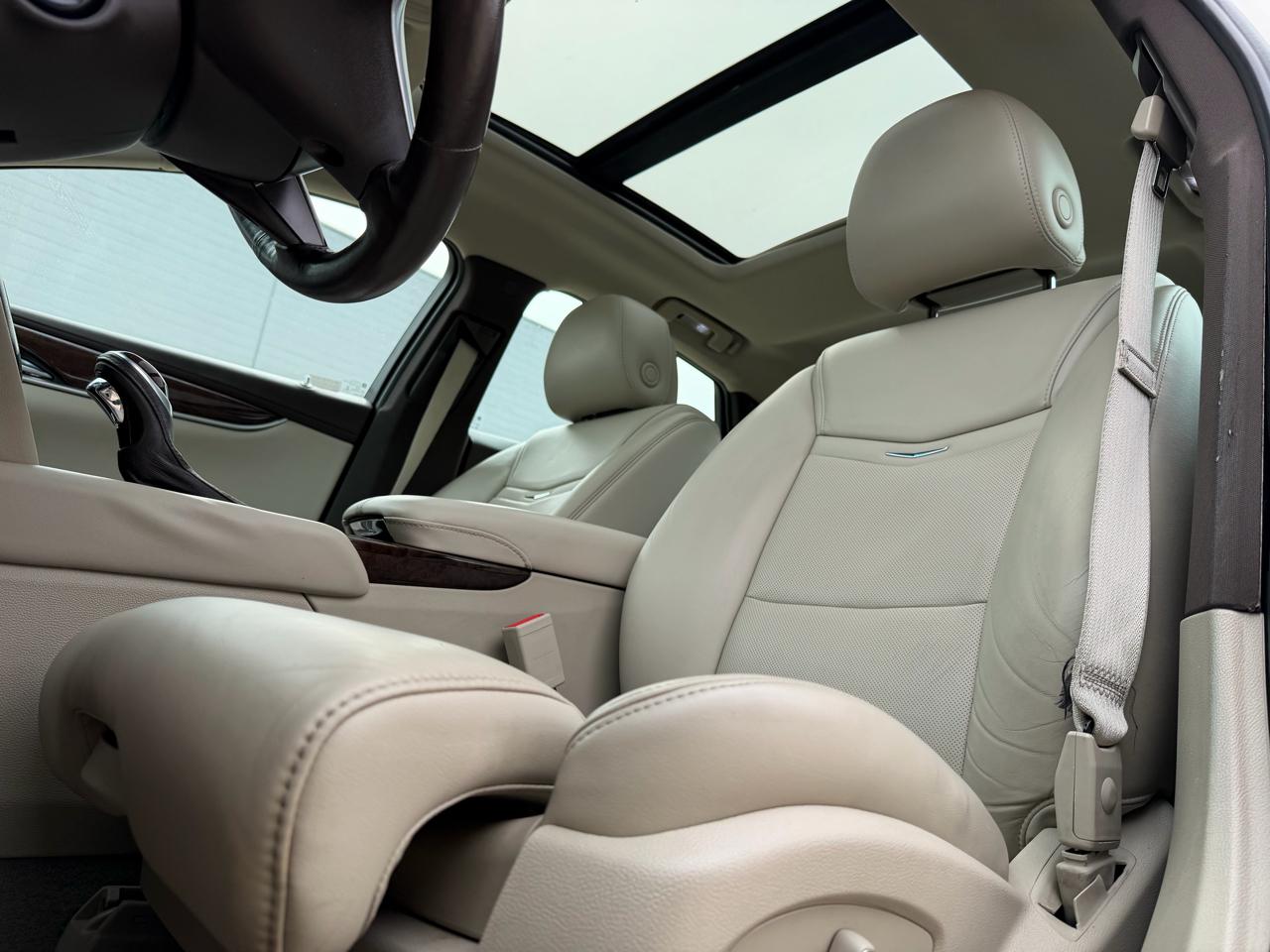 Cadillac XTS Premium 2013