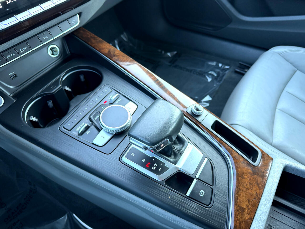 Audi A4 2.0 TFSI Premium Plus quattro 7A 2019