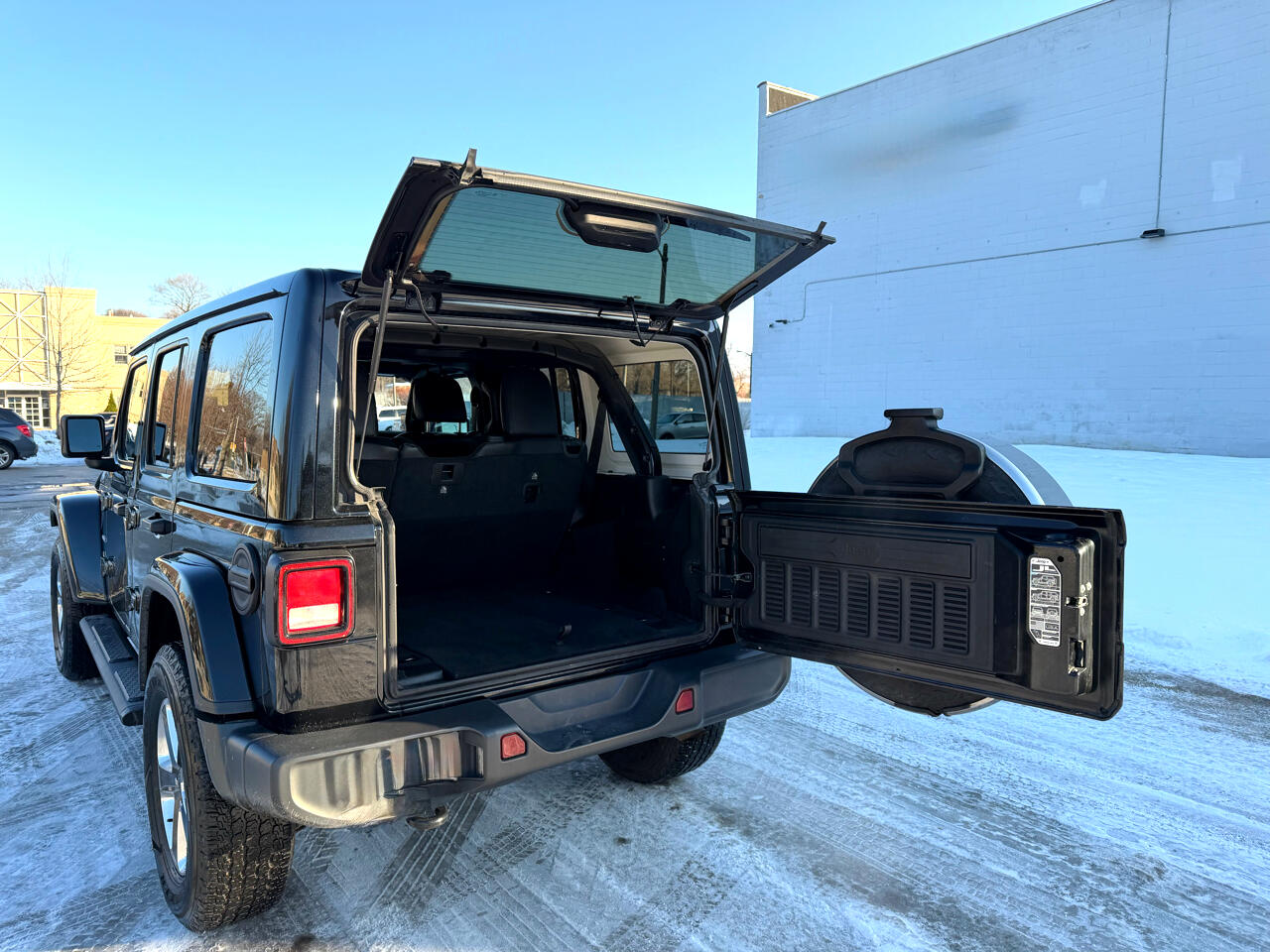 Jeep Wrangler Unlimited Sahara 2020