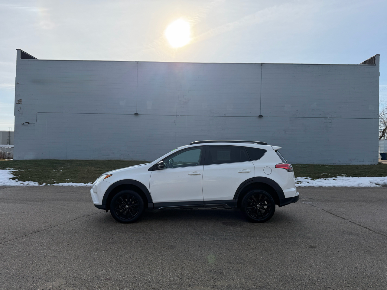 Toyota RAV4 XLE AWD 2018