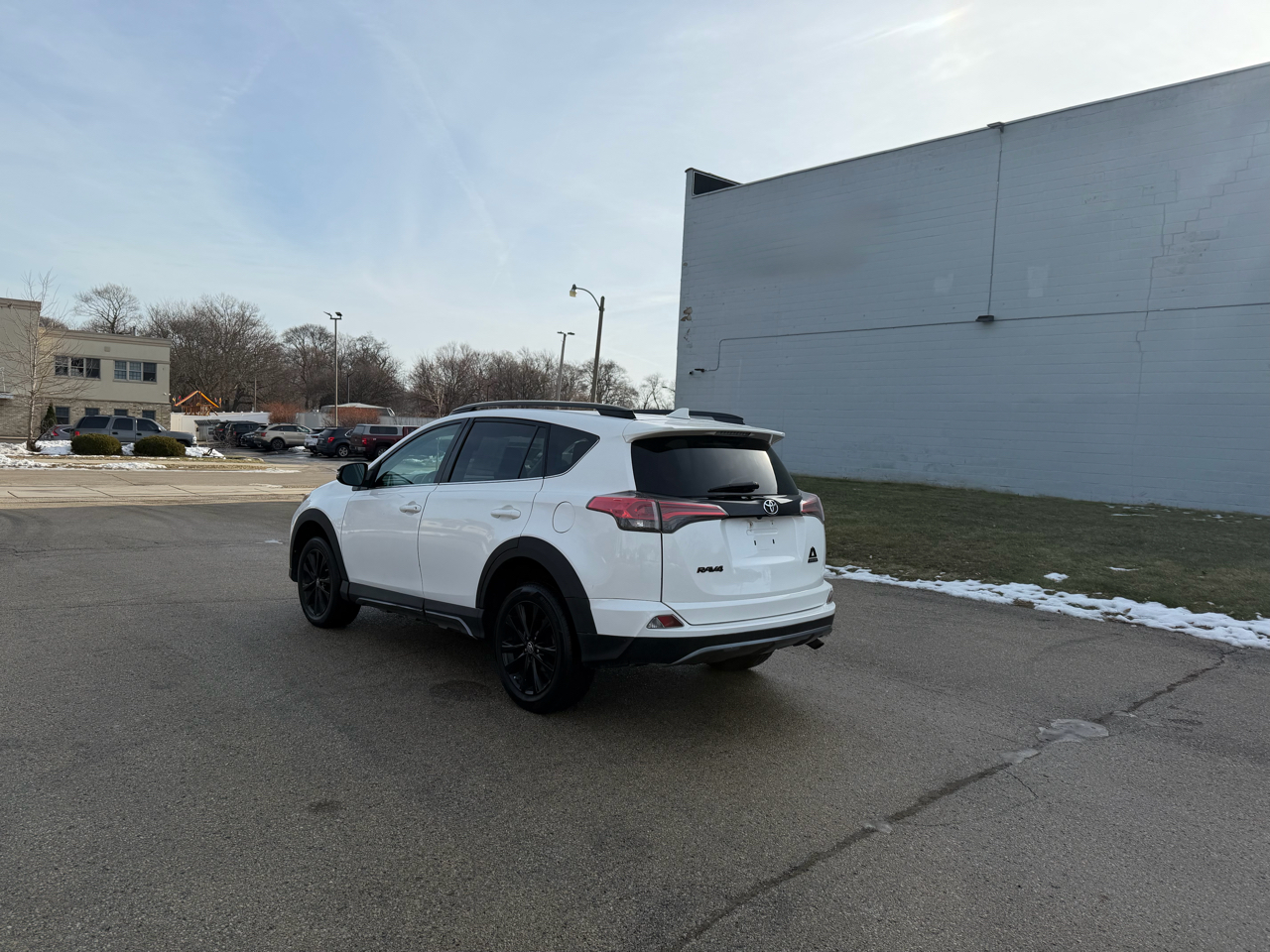 Toyota RAV4 XLE AWD 2018