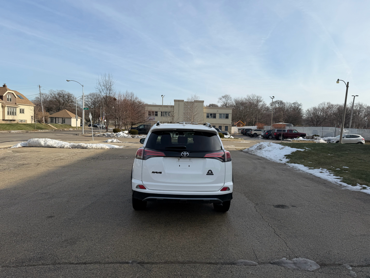 Toyota RAV4 XLE AWD 2018