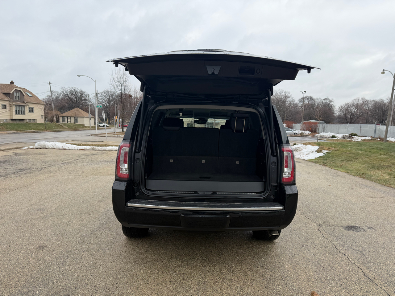 GMC Yukon Denali 4WD 2018