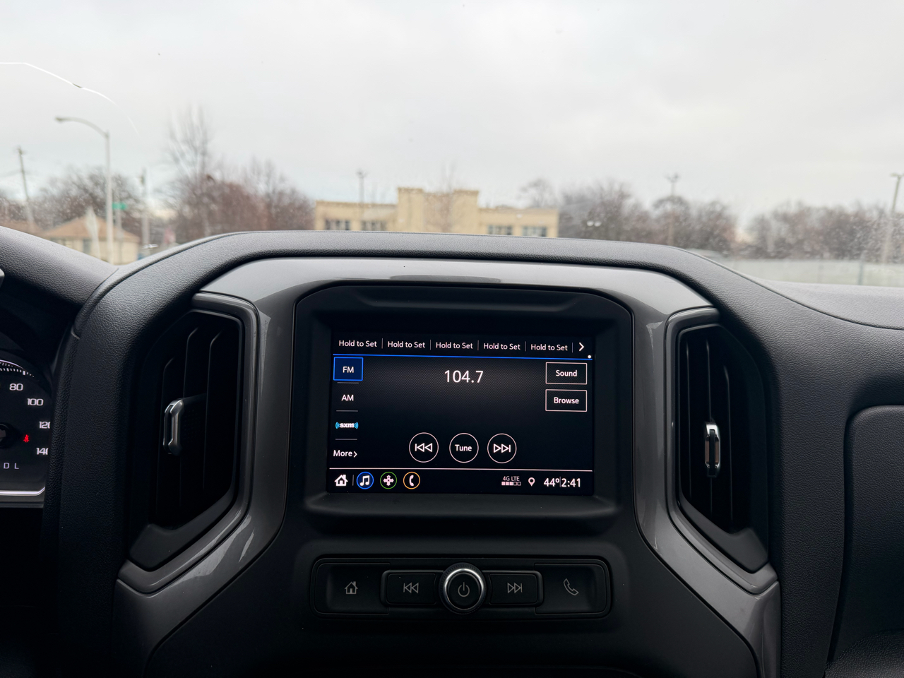 Chevrolet Silverado 1500 Custom Crew Cab Short Box 4WD 2021