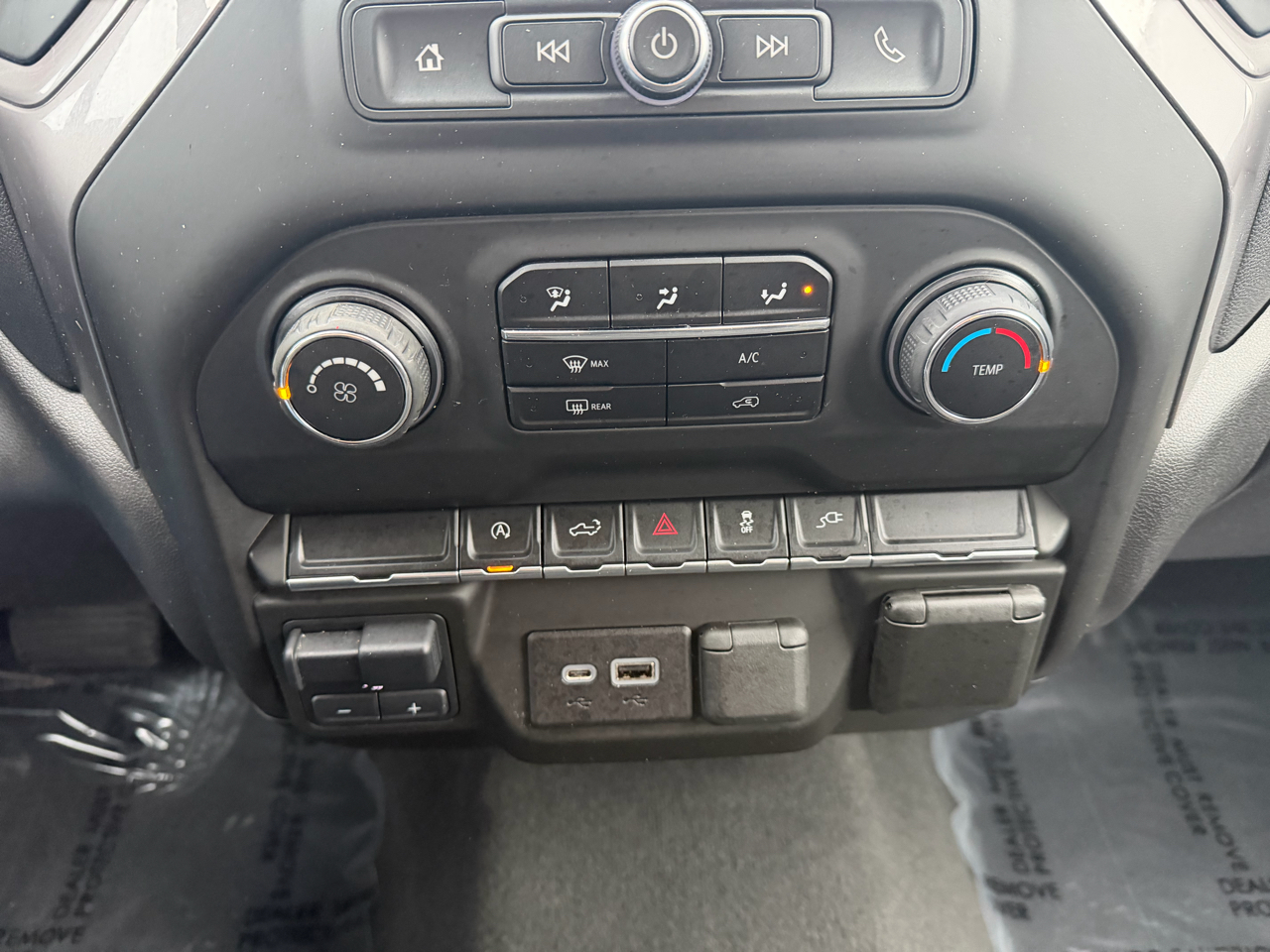 Chevrolet Silverado 1500 Custom Crew Cab Short Box 4WD 2021