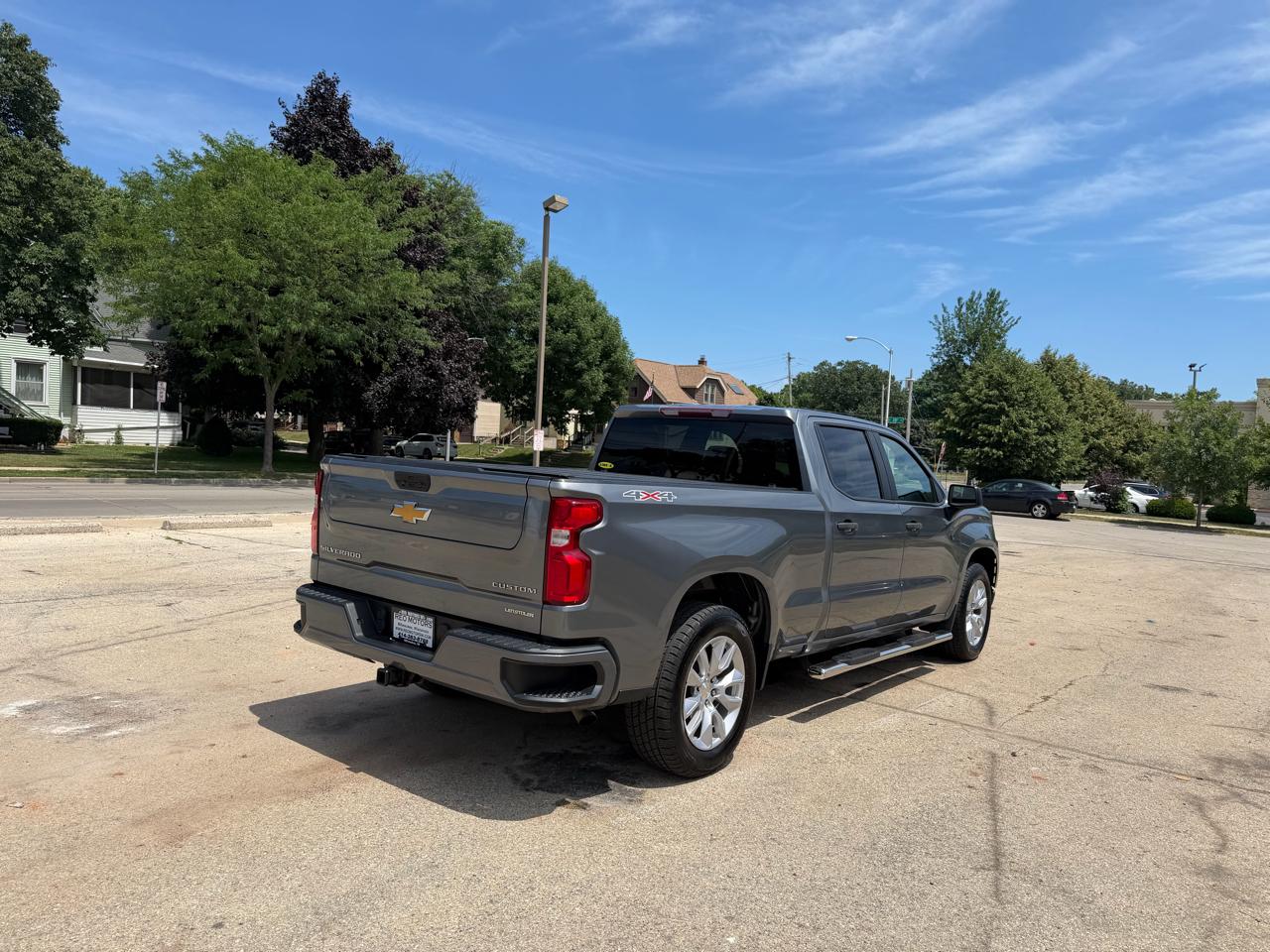 Chevrolet Silverado 1500 Custom Crew Cab Short Box 4WD 2021