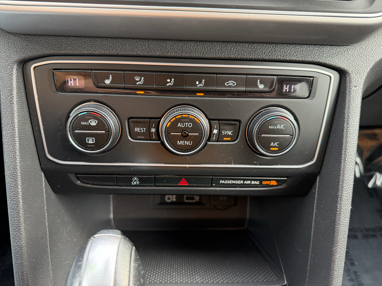 Volkswagen Atlas SE w/Technology 2018