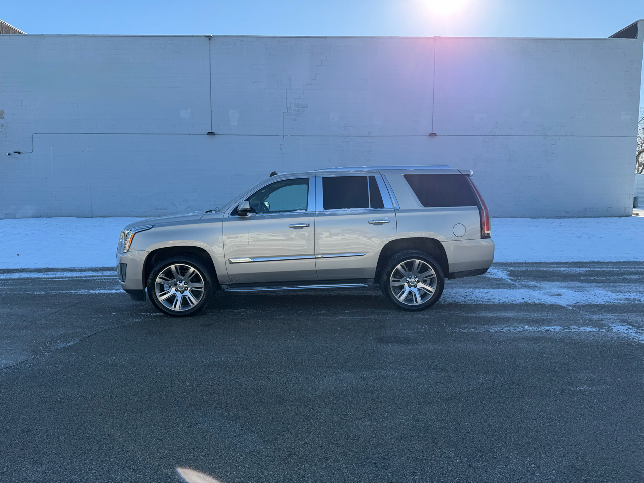 Cadillac Escalade Luxury 4WD 2015