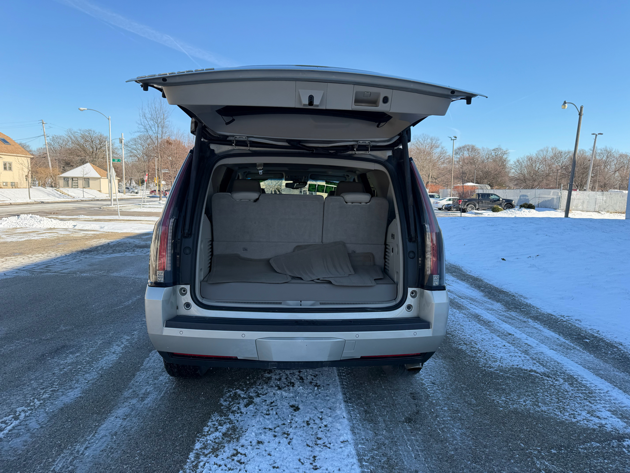 Cadillac Escalade Luxury 4WD 2015