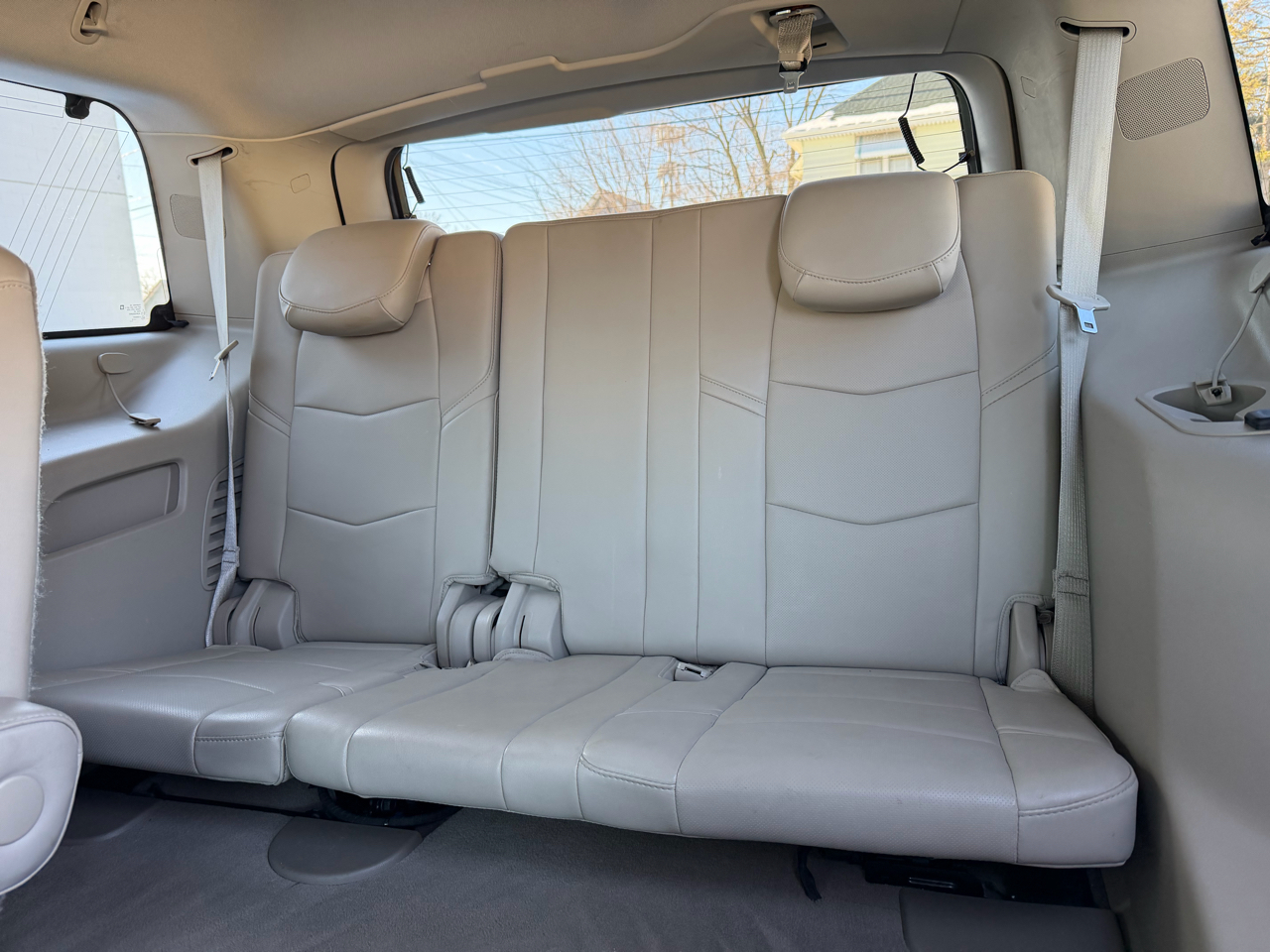 Cadillac Escalade Luxury 4WD 2015