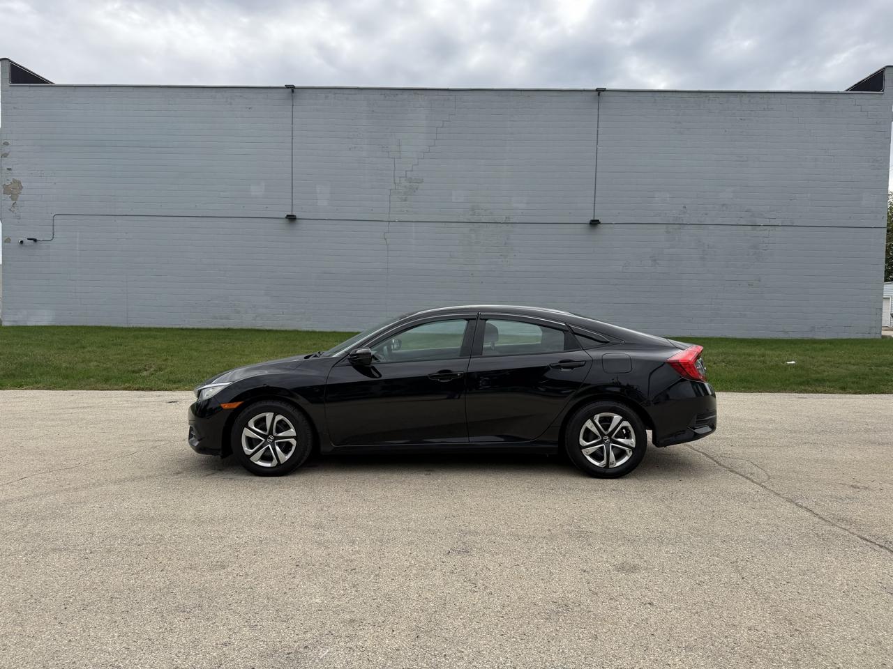 Honda Civic LX Sedan CVT 2016