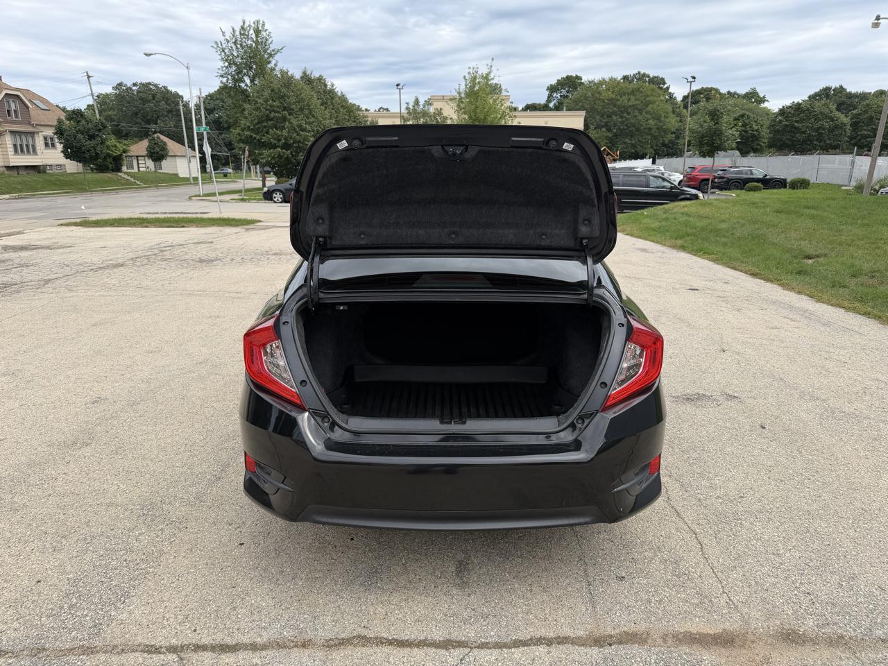 Honda Civic LX Sedan CVT 2016