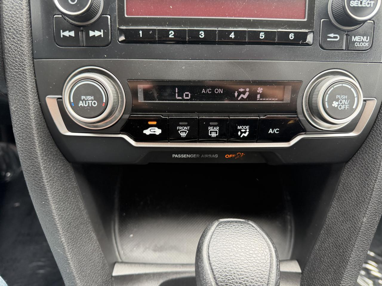 Honda Civic LX Sedan CVT 2016