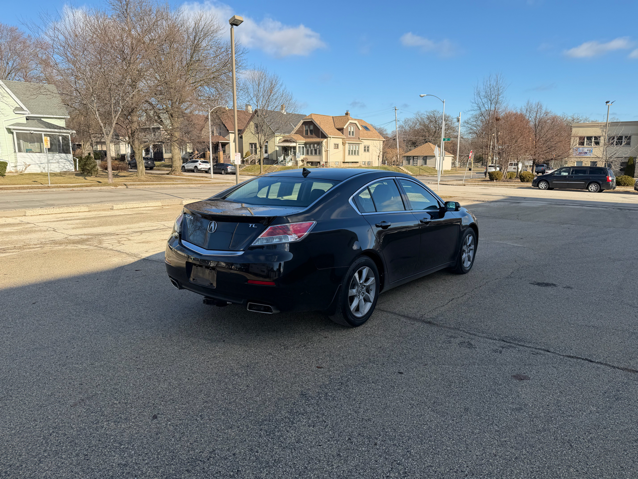 Acura TL 6-Speed AT with Tech Package and 18-In. WP 2012
