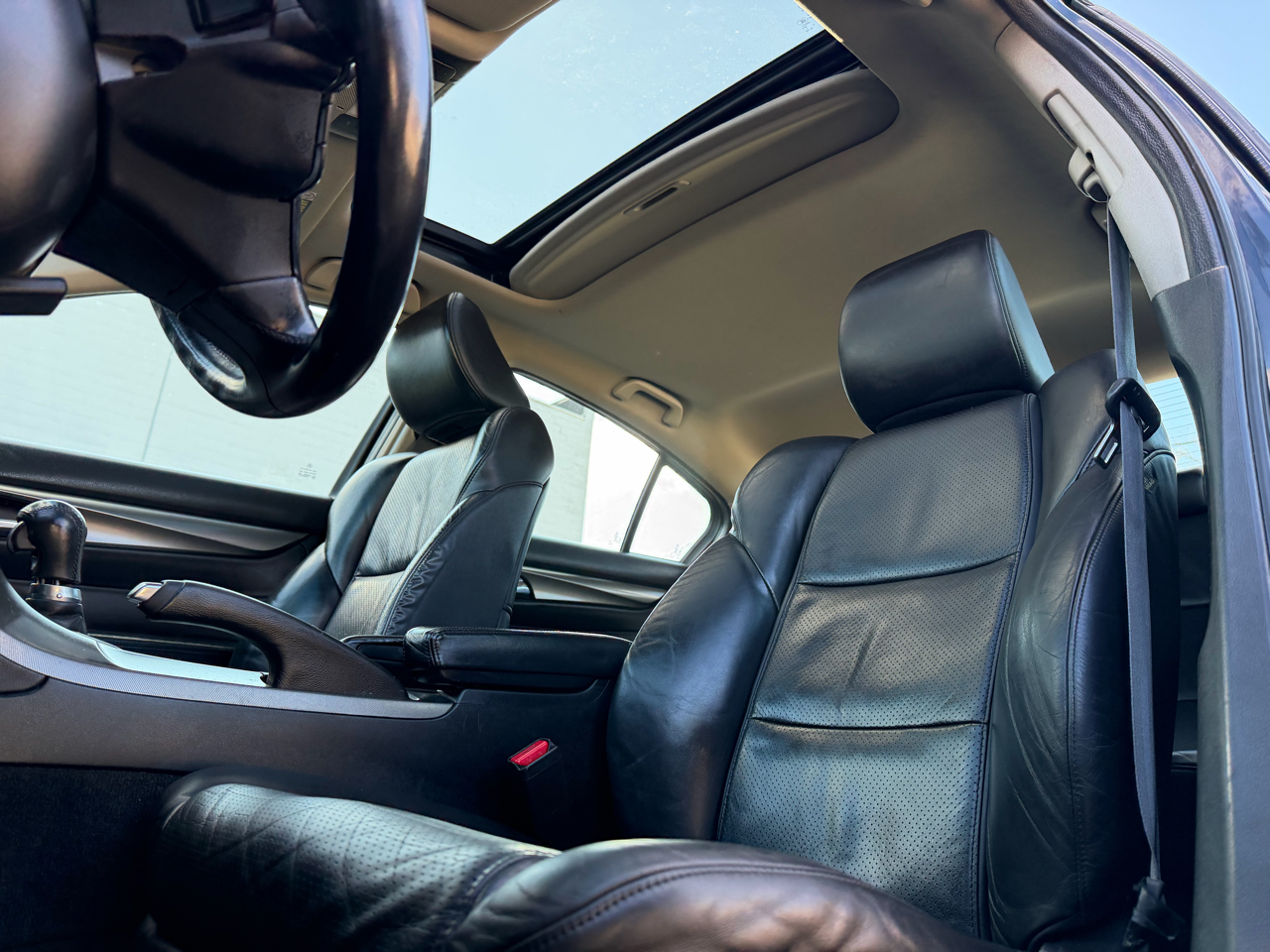 Acura TL 6-Speed AT with Tech Package and 18-In. WP 2012