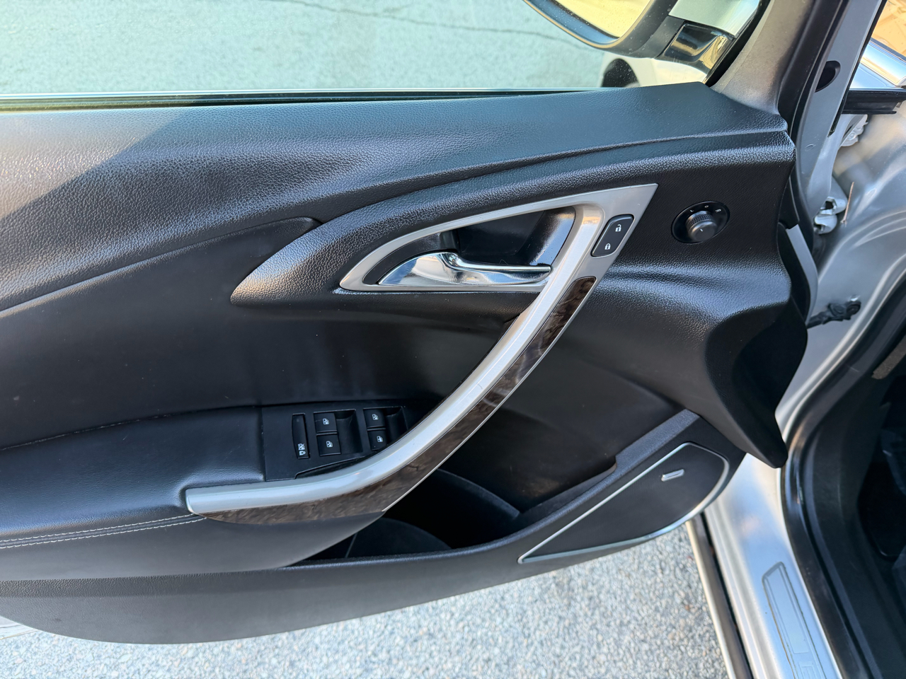 Buick Verano Leather 2012