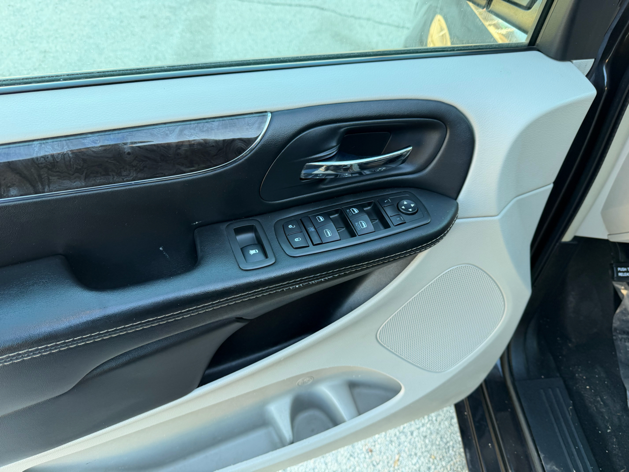 Chrysler Town & Country Touring-L 2015