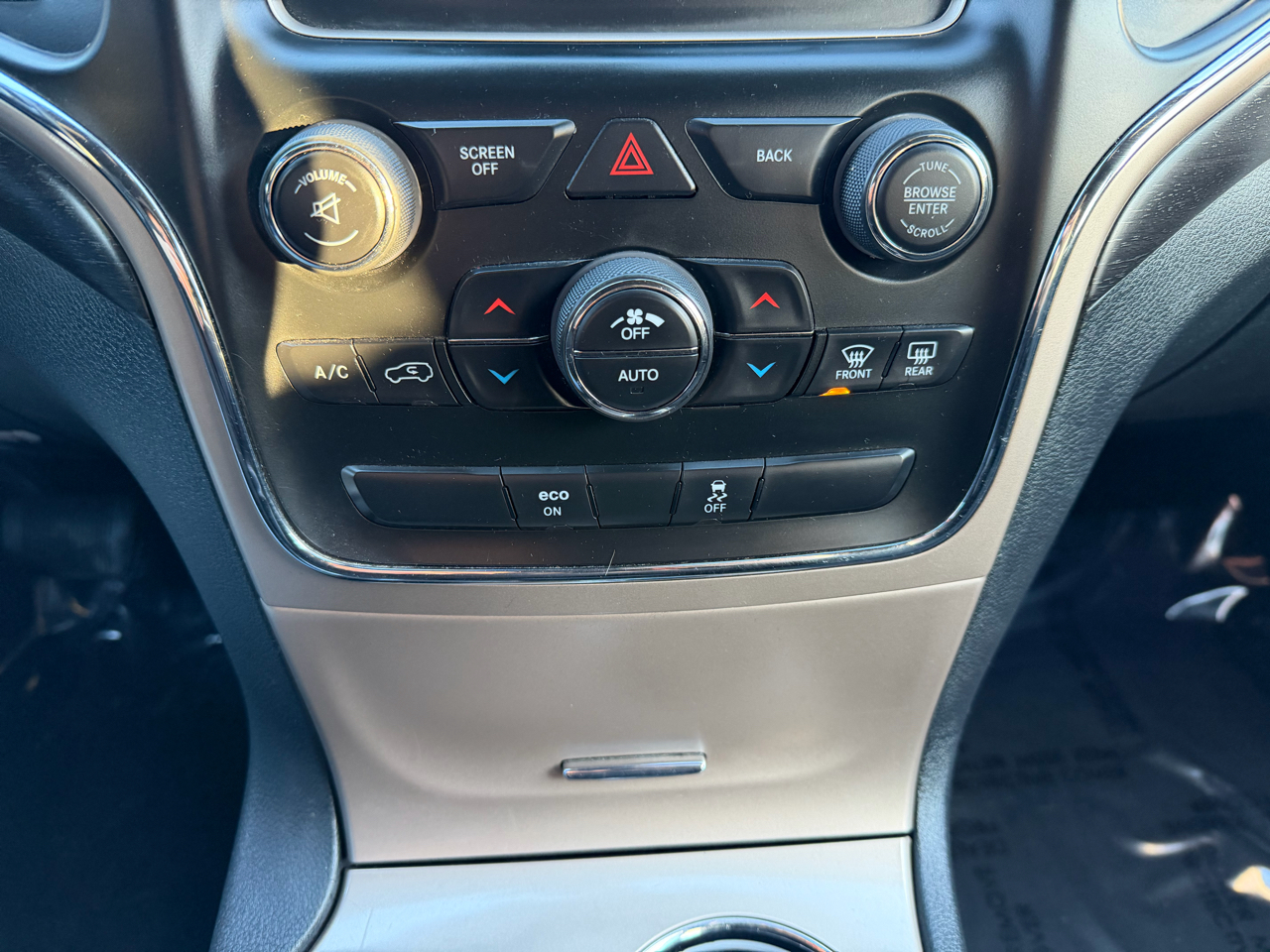 Jeep Grand Cherokee Laredo 4WD 2015