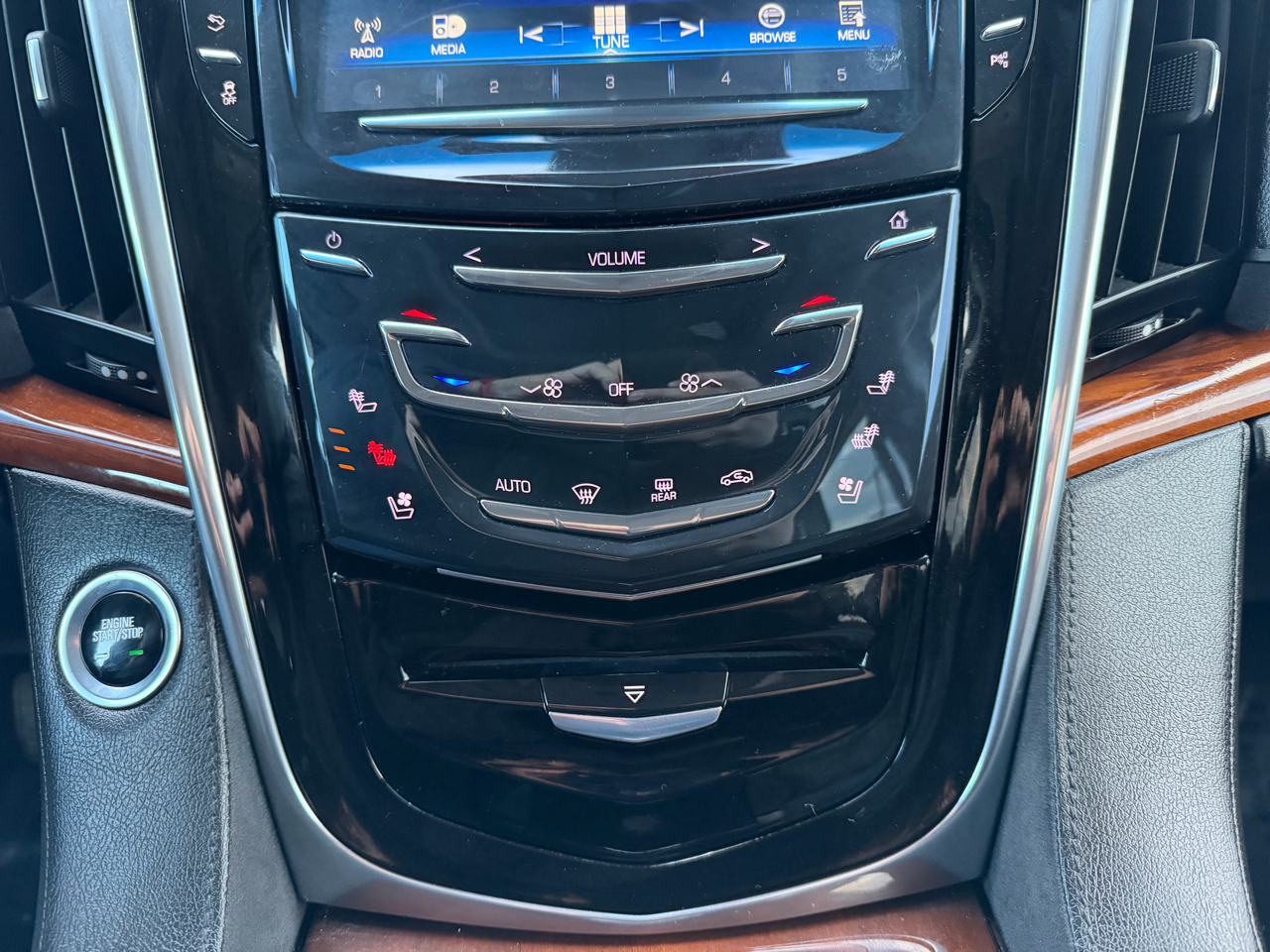 Cadillac Escalade Premium 4WD 2018