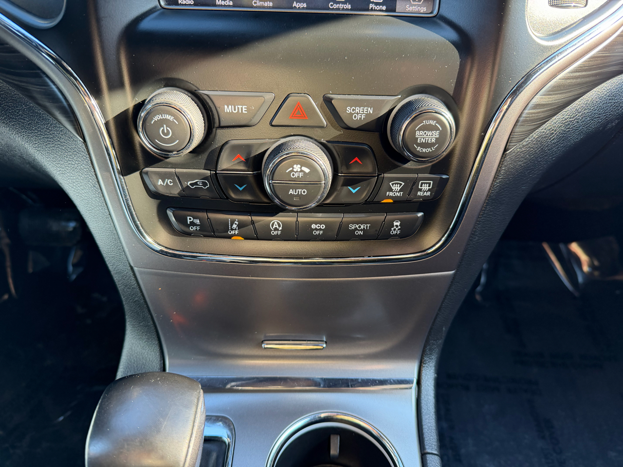 Jeep Grand Cherokee Laredo 4WD 2020