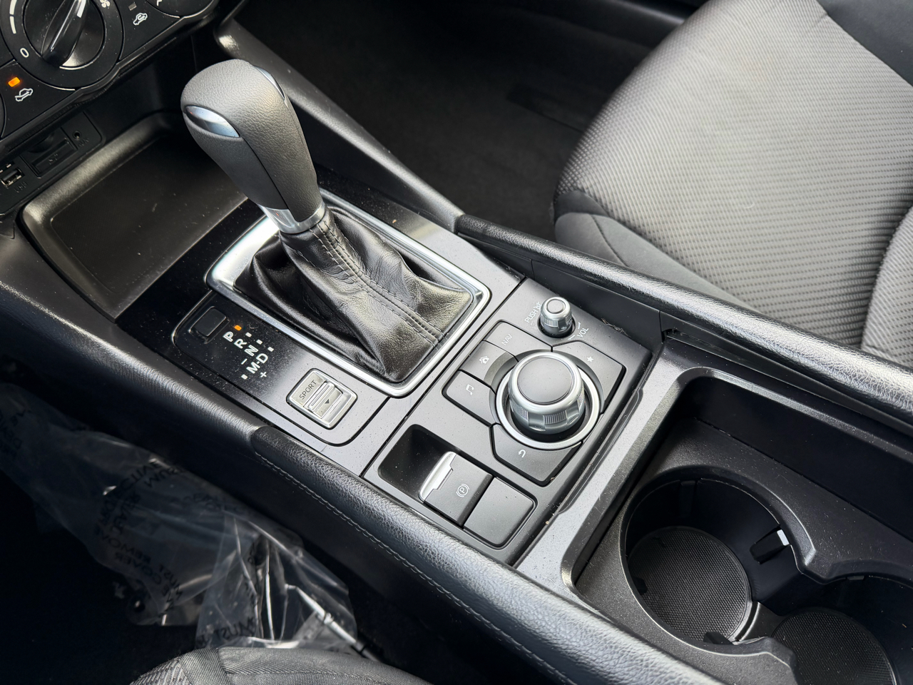 Mazda MAZDA3 i Sport AT 5-Door 2017