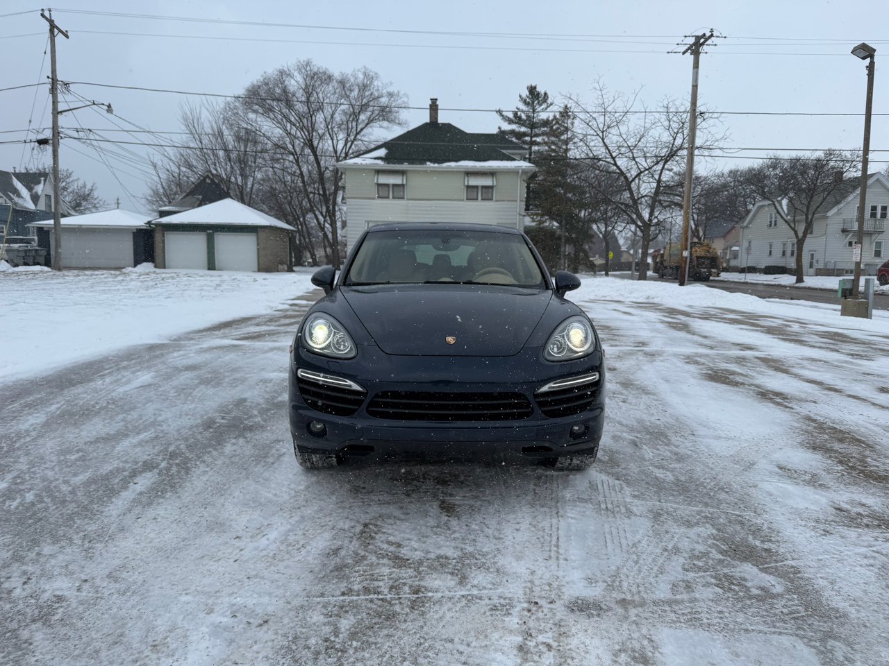 Porsche Cayenne Hybrid S 2012
