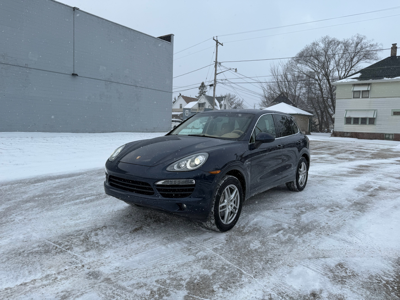Porsche Cayenne Hybrid S 2012