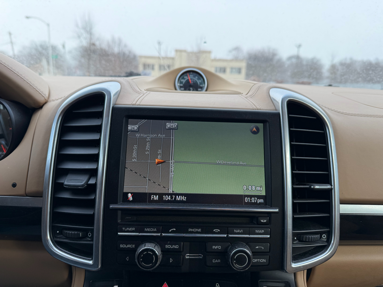 Porsche Cayenne Hybrid S 2012