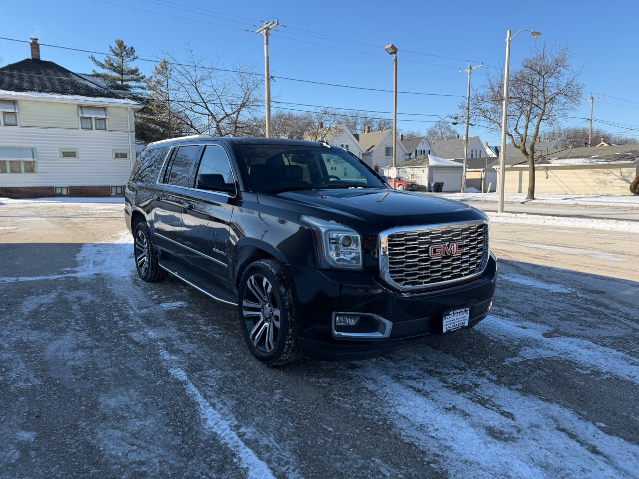 GMC Yukon XL Denali 4WD 2017